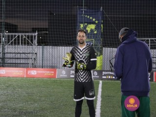 
<a style='margin-left: 5px;' class='btn btn-xs btn-social btn-facebook' href='https://www.facebook.com/sharer/sharer.php?u=https://boladovale.com.br/imgs/800-800-90/conteudo/fotos/1458/img4748.jpg' rel='popup' data-width='500' data-height='400'><i class='fa fa-facebook'></i>Compartilhar <span class='hidden-xs'>no Facebook</span>
</a> 
<a class='btn btn-default btn-xs' target='_blank' href='imgs/800-800-90/conteudo/fotos/1458/img4748.jpg'>
<span class='glyphicon glyphicon-cloud-download'></span> Salvar
</a> 
<span></span>