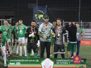 
<a style='margin-left: 5px;' class='btn btn-xs btn-social btn-facebook' href='https://www.facebook.com/sharer/sharer.php?u=https://boladovale.com.br/imgs/800-800-90/conteudo/fotos/1458/img4767.jpg' rel='popup' data-width='500' data-height='400'><i class='fa fa-facebook'></i>Compartilhar <span class='hidden-xs'>no Facebook</span>
</a> 
<a class='btn btn-default btn-xs' target='_blank' href='imgs/800-800-90/conteudo/fotos/1458/img4767.jpg'>
<span class='glyphicon glyphicon-cloud-download'></span> Salvar
</a> 
<span></span>