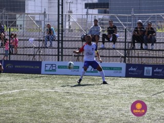 
<a style='margin-left: 5px;' class='btn btn-xs btn-social btn-facebook' href='https://www.facebook.com/sharer/sharer.php?u=https://boladovale.com.br/imgs/800-800-90/conteudo/fotos/1459/img4952.jpg' rel='popup' data-width='500' data-height='400'><i class='fa fa-facebook'></i>Compartilhar <span class='hidden-xs'>no Facebook</span>
</a> 
<a class='btn btn-default btn-xs' target='_blank' href='imgs/800-800-90/conteudo/fotos/1459/img4952.jpg'>
<span class='glyphicon glyphicon-cloud-download'></span> Salvar
</a> 
<span></span>