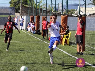 
<a style='margin-left: 5px;' class='btn btn-xs btn-social btn-facebook' href='https://www.facebook.com/sharer/sharer.php?u=https://boladovale.com.br/imgs/800-800-90/conteudo/fotos/1459/img4967.jpg' rel='popup' data-width='500' data-height='400'><i class='fa fa-facebook'></i>Compartilhar <span class='hidden-xs'>no Facebook</span>
</a> 
<a class='btn btn-default btn-xs' target='_blank' href='imgs/800-800-90/conteudo/fotos/1459/img4967.jpg'>
<span class='glyphicon glyphicon-cloud-download'></span> Salvar
</a> 
<span></span>