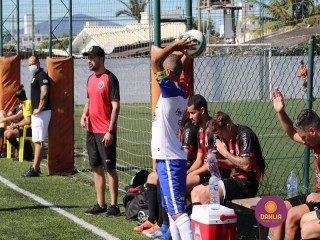 
<a style='margin-left: 5px;' class='btn btn-xs btn-social btn-facebook' href='https://www.facebook.com/sharer/sharer.php?u=https://boladovale.com.br/imgs/800-800-90/conteudo/fotos/1459/img5035.jpg' rel='popup' data-width='500' data-height='400'><i class='fa fa-facebook'></i>Compartilhar <span class='hidden-xs'>no Facebook</span>
</a> 
<a class='btn btn-default btn-xs' target='_blank' href='imgs/800-800-90/conteudo/fotos/1459/img5035.jpg'>
<span class='glyphicon glyphicon-cloud-download'></span> Salvar
</a> 
<span></span>