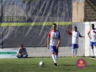 
<a style='margin-left: 5px;' class='btn btn-xs btn-social btn-facebook' href='https://www.facebook.com/sharer/sharer.php?u=https://boladovale.com.br/imgs/800-800-90/conteudo/fotos/1459/img5036.jpg' rel='popup' data-width='500' data-height='400'><i class='fa fa-facebook'></i>Compartilhar <span class='hidden-xs'>no Facebook</span>
</a> 
<a class='btn btn-default btn-xs' target='_blank' href='imgs/800-800-90/conteudo/fotos/1459/img5036.jpg'>
<span class='glyphicon glyphicon-cloud-download'></span> Salvar
</a> 
<span></span>