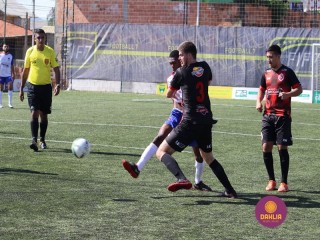 
<a style='margin-left: 5px;' class='btn btn-xs btn-social btn-facebook' href='https://www.facebook.com/sharer/sharer.php?u=https://boladovale.com.br/imgs/800-800-90/conteudo/fotos/1459/img5063.jpg' rel='popup' data-width='500' data-height='400'><i class='fa fa-facebook'></i>Compartilhar <span class='hidden-xs'>no Facebook</span>
</a> 
<a class='btn btn-default btn-xs' target='_blank' href='imgs/800-800-90/conteudo/fotos/1459/img5063.jpg'>
<span class='glyphicon glyphicon-cloud-download'></span> Salvar
</a> 
<span></span>