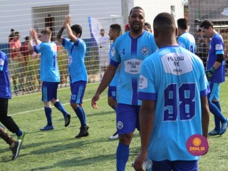 
<a style='margin-left: 5px;' class='btn btn-xs btn-social btn-facebook' href='https://www.facebook.com/sharer/sharer.php?u=https://boladovale.com.br/imgs/800-800-90/conteudo/fotos/1463/img9904.jpg' rel='popup' data-width='500' data-height='400'><i class='fa fa-facebook'></i>Compartilhar <span class='hidden-xs'>no Facebook</span>
</a> 
<a class='btn btn-default btn-xs' target='_blank' href='imgs/800-800-90/conteudo/fotos/1463/img9904.jpg'>
<span class='glyphicon glyphicon-cloud-download'></span> Salvar
</a> 
<span></span>