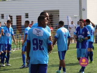 
<a style='margin-left: 5px;' class='btn btn-xs btn-social btn-facebook' href='https://www.facebook.com/sharer/sharer.php?u=https://boladovale.com.br/imgs/800-800-90/conteudo/fotos/1463/img9905.jpg' rel='popup' data-width='500' data-height='400'><i class='fa fa-facebook'></i>Compartilhar <span class='hidden-xs'>no Facebook</span>
</a> 
<a class='btn btn-default btn-xs' target='_blank' href='imgs/800-800-90/conteudo/fotos/1463/img9905.jpg'>
<span class='glyphicon glyphicon-cloud-download'></span> Salvar
</a> 
<span></span>