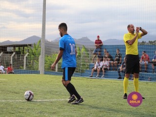 
<a style='margin-left: 5px;' class='btn btn-xs btn-social btn-facebook' href='https://www.facebook.com/sharer/sharer.php?u=https://boladovale.com.br/imgs/800-800-90/conteudo/fotos/1464/img0035.jpg' rel='popup' data-width='500' data-height='400'><i class='fa fa-facebook'></i>Compartilhar <span class='hidden-xs'>no Facebook</span>
</a> 
<a class='btn btn-default btn-xs' target='_blank' href='imgs/800-800-90/conteudo/fotos/1464/img0035.jpg'>
<span class='glyphicon glyphicon-cloud-download'></span> Salvar
</a> 
<span></span>