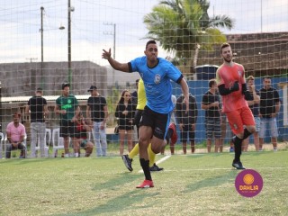 
<a style='margin-left: 5px;' class='btn btn-xs btn-social btn-facebook' href='https://www.facebook.com/sharer/sharer.php?u=https://boladovale.com.br/imgs/800-800-90/conteudo/fotos/1464/img0088.jpg' rel='popup' data-width='500' data-height='400'><i class='fa fa-facebook'></i>Compartilhar <span class='hidden-xs'>no Facebook</span>
</a> 
<a class='btn btn-default btn-xs' target='_blank' href='imgs/800-800-90/conteudo/fotos/1464/img0088.jpg'>
<span class='glyphicon glyphicon-cloud-download'></span> Salvar
</a> 
<span></span>