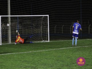 
<a style='margin-left: 5px;' class='btn btn-xs btn-social btn-facebook' href='https://www.facebook.com/sharer/sharer.php?u=https://boladovale.com.br/imgs/800-800-90/conteudo/fotos/1489/img8901.jpg' rel='popup' data-width='500' data-height='400'><i class='fa fa-facebook'></i>Compartilhar <span class='hidden-xs'>no Facebook</span>
</a> 
<a class='btn btn-default btn-xs' target='_blank' href='imgs/800-800-90/conteudo/fotos/1489/img8901.jpg'>
<span class='glyphicon glyphicon-cloud-download'></span> Salvar
</a> 
<span></span>