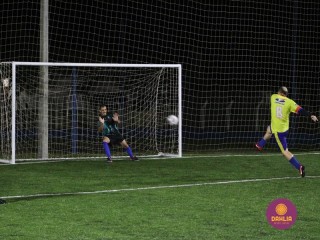 
<a style='margin-left: 5px;' class='btn btn-xs btn-social btn-facebook' href='https://www.facebook.com/sharer/sharer.php?u=https://boladovale.com.br/imgs/800-800-90/conteudo/fotos/1489/img8902.jpg' rel='popup' data-width='500' data-height='400'><i class='fa fa-facebook'></i>Compartilhar <span class='hidden-xs'>no Facebook</span>
</a> 
<a class='btn btn-default btn-xs' target='_blank' href='imgs/800-800-90/conteudo/fotos/1489/img8902.jpg'>
<span class='glyphicon glyphicon-cloud-download'></span> Salvar
</a> 
<span></span>