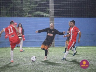 
<a style='margin-left: 5px;' class='btn btn-xs btn-social btn-facebook' href='https://www.facebook.com/sharer/sharer.php?u=https://boladovale.com.br/imgs/800-800-90/conteudo/fotos/1490/img9021.jpg' rel='popup' data-width='500' data-height='400'><i class='fa fa-facebook'></i>Compartilhar <span class='hidden-xs'>no Facebook</span>
</a> 
<a class='btn btn-default btn-xs' target='_blank' href='imgs/800-800-90/conteudo/fotos/1490/img9021.jpg'>
<span class='glyphicon glyphicon-cloud-download'></span> Salvar
</a> 
<span></span>