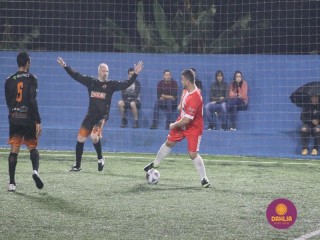 
<a style='margin-left: 5px;' class='btn btn-xs btn-social btn-facebook' href='https://www.facebook.com/sharer/sharer.php?u=https://boladovale.com.br/imgs/800-800-90/conteudo/fotos/1490/img9023.jpg' rel='popup' data-width='500' data-height='400'><i class='fa fa-facebook'></i>Compartilhar <span class='hidden-xs'>no Facebook</span>
</a> 
<a class='btn btn-default btn-xs' target='_blank' href='imgs/800-800-90/conteudo/fotos/1490/img9023.jpg'>
<span class='glyphicon glyphicon-cloud-download'></span> Salvar
</a> 
<span></span>