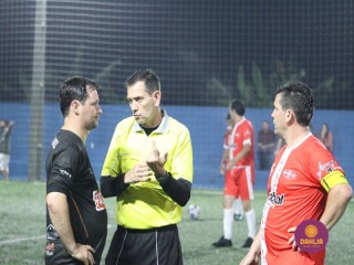 
<a style='margin-left: 5px;' class='btn btn-xs btn-social btn-facebook' href='https://www.facebook.com/sharer/sharer.php?u=https://boladovale.com.br/imgs/800-800-90/conteudo/fotos/1490/img9026.jpg' rel='popup' data-width='500' data-height='400'><i class='fa fa-facebook'></i>Compartilhar <span class='hidden-xs'>no Facebook</span>
</a> 
<a class='btn btn-default btn-xs' target='_blank' href='imgs/800-800-90/conteudo/fotos/1490/img9026.jpg'>
<span class='glyphicon glyphicon-cloud-download'></span> Salvar
</a> 
<span></span>