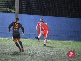 
<a style='margin-left: 5px;' class='btn btn-xs btn-social btn-facebook' href='https://www.facebook.com/sharer/sharer.php?u=https://boladovale.com.br/imgs/800-800-90/conteudo/fotos/1490/img9033.jpg' rel='popup' data-width='500' data-height='400'><i class='fa fa-facebook'></i>Compartilhar <span class='hidden-xs'>no Facebook</span>
</a> 
<a class='btn btn-default btn-xs' target='_blank' href='imgs/800-800-90/conteudo/fotos/1490/img9033.jpg'>
<span class='glyphicon glyphicon-cloud-download'></span> Salvar
</a> 
<span></span>