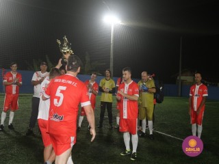 
<a style='margin-left: 5px;' class='btn btn-xs btn-social btn-facebook' href='https://www.facebook.com/sharer/sharer.php?u=https://boladovale.com.br/imgs/800-800-90/conteudo/fotos/1490/img9059.jpg' rel='popup' data-width='500' data-height='400'><i class='fa fa-facebook'></i>Compartilhar <span class='hidden-xs'>no Facebook</span>
</a> 
<a class='btn btn-default btn-xs' target='_blank' href='imgs/800-800-90/conteudo/fotos/1490/img9059.jpg'>
<span class='glyphicon glyphicon-cloud-download'></span> Salvar
</a> 
<span></span>