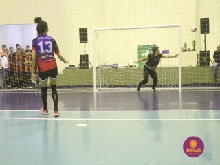 
<a style='margin-left: 5px;' class='btn btn-xs btn-social btn-facebook' href='https://www.facebook.com/sharer/sharer.php?u=https://boladovale.com.br/imgs/800-800-90/conteudo/fotos/1498/img9626.jpg' rel='popup' data-width='500' data-height='400'><i class='fa fa-facebook'></i>Compartilhar <span class='hidden-xs'>no Facebook</span>
</a> 
<a class='btn btn-default btn-xs' target='_blank' href='imgs/800-800-90/conteudo/fotos/1498/img9626.jpg'>
<span class='glyphicon glyphicon-cloud-download'></span> Salvar
</a> 
<span></span>