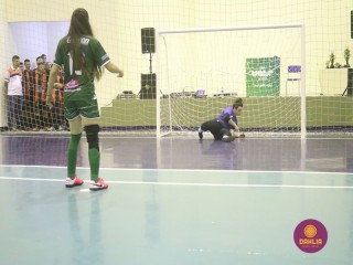
<a style='margin-left: 5px;' class='btn btn-xs btn-social btn-facebook' href='https://www.facebook.com/sharer/sharer.php?u=https://boladovale.com.br/imgs/800-800-90/conteudo/fotos/1498/img9654.jpg' rel='popup' data-width='500' data-height='400'><i class='fa fa-facebook'></i>Compartilhar <span class='hidden-xs'>no Facebook</span>
</a> 
<a class='btn btn-default btn-xs' target='_blank' href='imgs/800-800-90/conteudo/fotos/1498/img9654.jpg'>
<span class='glyphicon glyphicon-cloud-download'></span> Salvar
</a> 
<span></span>