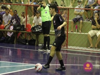 
<a style='margin-left: 5px;' class='btn btn-xs btn-social btn-facebook' href='https://www.facebook.com/sharer/sharer.php?u=https://boladovale.com.br/imgs/800-800-90/conteudo/fotos/1500/img9830.jpg' rel='popup' data-width='500' data-height='400'><i class='fa fa-facebook'></i>Compartilhar <span class='hidden-xs'>no Facebook</span>
</a> 
<a class='btn btn-default btn-xs' target='_blank' href='imgs/800-800-90/conteudo/fotos/1500/img9830.jpg'>
<span class='glyphicon glyphicon-cloud-download'></span> Salvar
</a> 
<span></span>