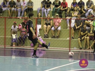 
<a style='margin-left: 5px;' class='btn btn-xs btn-social btn-facebook' href='https://www.facebook.com/sharer/sharer.php?u=https://boladovale.com.br/imgs/800-800-90/conteudo/fotos/1500/img9857.jpg' rel='popup' data-width='500' data-height='400'><i class='fa fa-facebook'></i>Compartilhar <span class='hidden-xs'>no Facebook</span>
</a> 
<a class='btn btn-default btn-xs' target='_blank' href='imgs/800-800-90/conteudo/fotos/1500/img9857.jpg'>
<span class='glyphicon glyphicon-cloud-download'></span> Salvar
</a> 
<span></span>