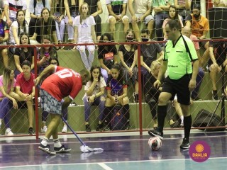 
<a style='margin-left: 5px;' class='btn btn-xs btn-social btn-facebook' href='https://www.facebook.com/sharer/sharer.php?u=https://boladovale.com.br/imgs/800-800-90/conteudo/fotos/1500/img9860.jpg' rel='popup' data-width='500' data-height='400'><i class='fa fa-facebook'></i>Compartilhar <span class='hidden-xs'>no Facebook</span>
</a> 
<a class='btn btn-default btn-xs' target='_blank' href='imgs/800-800-90/conteudo/fotos/1500/img9860.jpg'>
<span class='glyphicon glyphicon-cloud-download'></span> Salvar
</a> 
<span></span>