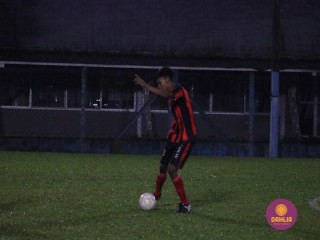 
<a style='margin-left: 5px;' class='btn btn-xs btn-social btn-facebook' href='https://www.facebook.com/sharer/sharer.php?u=https://boladovale.com.br/imgs/800-800-90/conteudo/fotos/1504/img1341.jpg' rel='popup' data-width='500' data-height='400'><i class='fa fa-facebook'></i>Compartilhar <span class='hidden-xs'>no Facebook</span>
</a> 
<a class='btn btn-default btn-xs' target='_blank' href='imgs/800-800-90/conteudo/fotos/1504/img1341.jpg'>
<span class='glyphicon glyphicon-cloud-download'></span> Salvar
</a> 
<span></span>