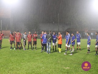 
<a style='margin-left: 5px;' class='btn btn-xs btn-social btn-facebook' href='https://www.facebook.com/sharer/sharer.php?u=https://boladovale.com.br/imgs/800-800-90/conteudo/fotos/1504/img1354.jpg' rel='popup' data-width='500' data-height='400'><i class='fa fa-facebook'></i>Compartilhar <span class='hidden-xs'>no Facebook</span>
</a> 
<a class='btn btn-default btn-xs' target='_blank' href='imgs/800-800-90/conteudo/fotos/1504/img1354.jpg'>
<span class='glyphicon glyphicon-cloud-download'></span> Salvar
</a> 
<span></span>