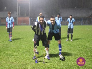 
<a style='margin-left: 5px;' class='btn btn-xs btn-social btn-facebook' href='https://www.facebook.com/sharer/sharer.php?u=https://boladovale.com.br/imgs/800-800-90/conteudo/fotos/1504/img1365.jpg' rel='popup' data-width='500' data-height='400'><i class='fa fa-facebook'></i>Compartilhar <span class='hidden-xs'>no Facebook</span>
</a> 
<a class='btn btn-default btn-xs' target='_blank' href='imgs/800-800-90/conteudo/fotos/1504/img1365.jpg'>
<span class='glyphicon glyphicon-cloud-download'></span> Salvar
</a> 
<span></span>