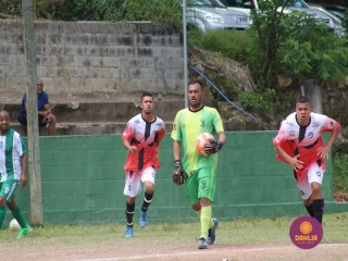 
<a style='margin-left: 5px;' class='btn btn-xs btn-social btn-facebook' href='https://www.facebook.com/sharer/sharer.php?u=https://boladovale.com.br/imgs/800-800-90/conteudo/fotos/1508/img1773.jpg' rel='popup' data-width='500' data-height='400'><i class='fa fa-facebook'></i>Compartilhar <span class='hidden-xs'>no Facebook</span>
</a> 
<a class='btn btn-default btn-xs' target='_blank' href='imgs/800-800-90/conteudo/fotos/1508/img1773.jpg'>
<span class='glyphicon glyphicon-cloud-download'></span> Salvar
</a> 
<span></span>