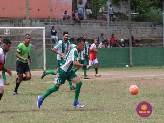 
<a style='margin-left: 5px;' class='btn btn-xs btn-social btn-facebook' href='https://www.facebook.com/sharer/sharer.php?u=https://boladovale.com.br/imgs/800-800-90/conteudo/fotos/1508/img1784.jpg' rel='popup' data-width='500' data-height='400'><i class='fa fa-facebook'></i>Compartilhar <span class='hidden-xs'>no Facebook</span>
</a> 
<a class='btn btn-default btn-xs' target='_blank' href='imgs/800-800-90/conteudo/fotos/1508/img1784.jpg'>
<span class='glyphicon glyphicon-cloud-download'></span> Salvar
</a> 
<span></span>