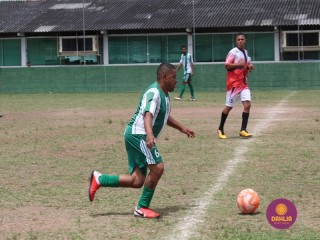 
<a style='margin-left: 5px;' class='btn btn-xs btn-social btn-facebook' href='https://www.facebook.com/sharer/sharer.php?u=https://boladovale.com.br/imgs/800-800-90/conteudo/fotos/1508/img1786.jpg' rel='popup' data-width='500' data-height='400'><i class='fa fa-facebook'></i>Compartilhar <span class='hidden-xs'>no Facebook</span>
</a> 
<a class='btn btn-default btn-xs' target='_blank' href='imgs/800-800-90/conteudo/fotos/1508/img1786.jpg'>
<span class='glyphicon glyphicon-cloud-download'></span> Salvar
</a> 
<span></span>
