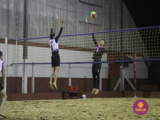 
<a style='margin-left: 5px;' class='btn btn-xs btn-social btn-facebook' href='https://www.facebook.com/sharer/sharer.php?u=https://boladovale.com.br/imgs/800-800-90/conteudo/fotos/1517/img2496.jpg' rel='popup' data-width='500' data-height='400'><i class='fa fa-facebook'></i>Compartilhar <span class='hidden-xs'>no Facebook</span>
</a> 
<a class='btn btn-default btn-xs' target='_blank' href='imgs/800-800-90/conteudo/fotos/1517/img2496.jpg'>
<span class='glyphicon glyphicon-cloud-download'></span> Salvar
</a> 
<span></span>