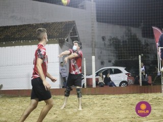 
<a style='margin-left: 5px;' class='btn btn-xs btn-social btn-facebook' href='https://www.facebook.com/sharer/sharer.php?u=https://boladovale.com.br/imgs/800-800-90/conteudo/fotos/1517/img2558.jpg' rel='popup' data-width='500' data-height='400'><i class='fa fa-facebook'></i>Compartilhar <span class='hidden-xs'>no Facebook</span>
</a> 
<a class='btn btn-default btn-xs' target='_blank' href='imgs/800-800-90/conteudo/fotos/1517/img2558.jpg'>
<span class='glyphicon glyphicon-cloud-download'></span> Salvar
</a> 
<span></span>