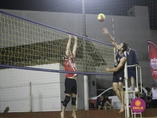 
<a style='margin-left: 5px;' class='btn btn-xs btn-social btn-facebook' href='https://www.facebook.com/sharer/sharer.php?u=https://boladovale.com.br/imgs/800-800-90/conteudo/fotos/1517/img2585.jpg' rel='popup' data-width='500' data-height='400'><i class='fa fa-facebook'></i>Compartilhar <span class='hidden-xs'>no Facebook</span>
</a> 
<a class='btn btn-default btn-xs' target='_blank' href='imgs/800-800-90/conteudo/fotos/1517/img2585.jpg'>
<span class='glyphicon glyphicon-cloud-download'></span> Salvar
</a> 
<span></span>