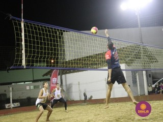 
<a style='margin-left: 5px;' class='btn btn-xs btn-social btn-facebook' href='https://www.facebook.com/sharer/sharer.php?u=https://boladovale.com.br/imgs/800-800-90/conteudo/fotos/1517/img2604.jpg' rel='popup' data-width='500' data-height='400'><i class='fa fa-facebook'></i>Compartilhar <span class='hidden-xs'>no Facebook</span>
</a> 
<a class='btn btn-default btn-xs' target='_blank' href='imgs/800-800-90/conteudo/fotos/1517/img2604.jpg'>
<span class='glyphicon glyphicon-cloud-download'></span> Salvar
</a> 
<span></span>