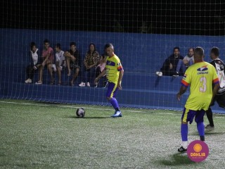 
<a style='margin-left: 5px;' class='btn btn-xs btn-social btn-facebook' href='https://www.facebook.com/sharer/sharer.php?u=https://boladovale.com.br/imgs/800-800-90/conteudo/fotos/1518/img2647.jpg' rel='popup' data-width='500' data-height='400'><i class='fa fa-facebook'></i>Compartilhar <span class='hidden-xs'>no Facebook</span>
</a> 
<a class='btn btn-default btn-xs' target='_blank' href='imgs/800-800-90/conteudo/fotos/1518/img2647.jpg'>
<span class='glyphicon glyphicon-cloud-download'></span> Salvar
</a> 
<span></span>