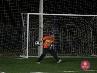 
<a style='margin-left: 5px;' class='btn btn-xs btn-social btn-facebook' href='https://www.facebook.com/sharer/sharer.php?u=https://boladovale.com.br/imgs/800-800-90/conteudo/fotos/1518/img2677.jpg' rel='popup' data-width='500' data-height='400'><i class='fa fa-facebook'></i>Compartilhar <span class='hidden-xs'>no Facebook</span>
</a> 
<a class='btn btn-default btn-xs' target='_blank' href='imgs/800-800-90/conteudo/fotos/1518/img2677.jpg'>
<span class='glyphicon glyphicon-cloud-download'></span> Salvar
</a> 
<span></span>