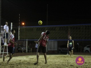 
<a style='margin-left: 5px;' class='btn btn-xs btn-social btn-facebook' href='https://www.facebook.com/sharer/sharer.php?u=https://boladovale.com.br/imgs/800-800-90/conteudo/fotos/1521/img8874.jpg' rel='popup' data-width='500' data-height='400'><i class='fa fa-facebook'></i>Compartilhar <span class='hidden-xs'>no Facebook</span>
</a> 
<a class='btn btn-default btn-xs' target='_blank' href='imgs/800-800-90/conteudo/fotos/1521/img8874.jpg'>
<span class='glyphicon glyphicon-cloud-download'></span> Salvar
</a> 
<span></span>