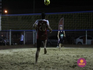 
<a style='margin-left: 5px;' class='btn btn-xs btn-social btn-facebook' href='https://www.facebook.com/sharer/sharer.php?u=https://boladovale.com.br/imgs/800-800-90/conteudo/fotos/1521/img8875.jpg' rel='popup' data-width='500' data-height='400'><i class='fa fa-facebook'></i>Compartilhar <span class='hidden-xs'>no Facebook</span>
</a> 
<a class='btn btn-default btn-xs' target='_blank' href='imgs/800-800-90/conteudo/fotos/1521/img8875.jpg'>
<span class='glyphicon glyphicon-cloud-download'></span> Salvar
</a> 
<span></span>