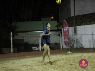 
<a style='margin-left: 5px;' class='btn btn-xs btn-social btn-facebook' href='https://www.facebook.com/sharer/sharer.php?u=https://boladovale.com.br/imgs/800-800-90/conteudo/fotos/1521/img8902.jpg' rel='popup' data-width='500' data-height='400'><i class='fa fa-facebook'></i>Compartilhar <span class='hidden-xs'>no Facebook</span>
</a> 
<a class='btn btn-default btn-xs' target='_blank' href='imgs/800-800-90/conteudo/fotos/1521/img8902.jpg'>
<span class='glyphicon glyphicon-cloud-download'></span> Salvar
</a> 
<span></span>