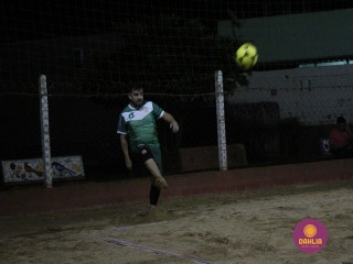 
<a style='margin-left: 5px;' class='btn btn-xs btn-social btn-facebook' href='https://www.facebook.com/sharer/sharer.php?u=https://boladovale.com.br/imgs/800-800-90/conteudo/fotos/1521/img8916.jpg' rel='popup' data-width='500' data-height='400'><i class='fa fa-facebook'></i>Compartilhar <span class='hidden-xs'>no Facebook</span>
</a> 
<a class='btn btn-default btn-xs' target='_blank' href='imgs/800-800-90/conteudo/fotos/1521/img8916.jpg'>
<span class='glyphicon glyphicon-cloud-download'></span> Salvar
</a> 
<span></span>