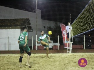 
<a style='margin-left: 5px;' class='btn btn-xs btn-social btn-facebook' href='https://www.facebook.com/sharer/sharer.php?u=https://boladovale.com.br/imgs/800-800-90/conteudo/fotos/1521/img8929.jpg' rel='popup' data-width='500' data-height='400'><i class='fa fa-facebook'></i>Compartilhar <span class='hidden-xs'>no Facebook</span>
</a> 
<a class='btn btn-default btn-xs' target='_blank' href='imgs/800-800-90/conteudo/fotos/1521/img8929.jpg'>
<span class='glyphicon glyphicon-cloud-download'></span> Salvar
</a> 
<span></span>