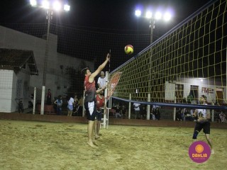 
<a style='margin-left: 5px;' class='btn btn-xs btn-social btn-facebook' href='https://www.facebook.com/sharer/sharer.php?u=https://boladovale.com.br/imgs/800-800-90/conteudo/fotos/1522/img9124.jpg' rel='popup' data-width='500' data-height='400'><i class='fa fa-facebook'></i>Compartilhar <span class='hidden-xs'>no Facebook</span>
</a> 
<a class='btn btn-default btn-xs' target='_blank' href='imgs/800-800-90/conteudo/fotos/1522/img9124.jpg'>
<span class='glyphicon glyphicon-cloud-download'></span> Salvar
</a> 
<span></span>