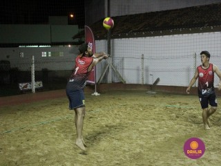 
<a style='margin-left: 5px;' class='btn btn-xs btn-social btn-facebook' href='https://www.facebook.com/sharer/sharer.php?u=https://boladovale.com.br/imgs/800-800-90/conteudo/fotos/1522/img9127.jpg' rel='popup' data-width='500' data-height='400'><i class='fa fa-facebook'></i>Compartilhar <span class='hidden-xs'>no Facebook</span>
</a> 
<a class='btn btn-default btn-xs' target='_blank' href='imgs/800-800-90/conteudo/fotos/1522/img9127.jpg'>
<span class='glyphicon glyphicon-cloud-download'></span> Salvar
</a> 
<span></span>