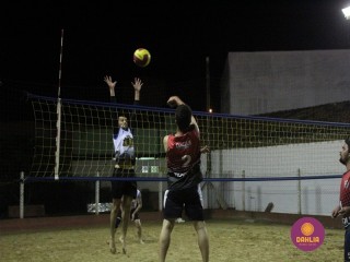 
<a style='margin-left: 5px;' class='btn btn-xs btn-social btn-facebook' href='https://www.facebook.com/sharer/sharer.php?u=https://boladovale.com.br/imgs/800-800-90/conteudo/fotos/1522/img9153.jpg' rel='popup' data-width='500' data-height='400'><i class='fa fa-facebook'></i>Compartilhar <span class='hidden-xs'>no Facebook</span>
</a> 
<a class='btn btn-default btn-xs' target='_blank' href='imgs/800-800-90/conteudo/fotos/1522/img9153.jpg'>
<span class='glyphicon glyphicon-cloud-download'></span> Salvar
</a> 
<span></span>