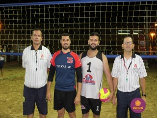 
<a style='margin-left: 5px;' class='btn btn-xs btn-social btn-facebook' href='https://www.facebook.com/sharer/sharer.php?u=https://boladovale.com.br/imgs/800-800-90/conteudo/fotos/1522/img9189.jpg' rel='popup' data-width='500' data-height='400'><i class='fa fa-facebook'></i>Compartilhar <span class='hidden-xs'>no Facebook</span>
</a> 
<a class='btn btn-default btn-xs' target='_blank' href='imgs/800-800-90/conteudo/fotos/1522/img9189.jpg'>
<span class='glyphicon glyphicon-cloud-download'></span> Salvar
</a> 
<span></span>