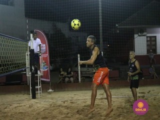 
<a style='margin-left: 5px;' class='btn btn-xs btn-social btn-facebook' href='https://www.facebook.com/sharer/sharer.php?u=https://boladovale.com.br/imgs/800-800-90/conteudo/fotos/1523/img9333.jpg' rel='popup' data-width='500' data-height='400'><i class='fa fa-facebook'></i>Compartilhar <span class='hidden-xs'>no Facebook</span>
</a> 
<a class='btn btn-default btn-xs' target='_blank' href='imgs/800-800-90/conteudo/fotos/1523/img9333.jpg'>
<span class='glyphicon glyphicon-cloud-download'></span> Salvar
</a> 
<span></span>