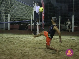 
<a style='margin-left: 5px;' class='btn btn-xs btn-social btn-facebook' href='https://www.facebook.com/sharer/sharer.php?u=https://boladovale.com.br/imgs/800-800-90/conteudo/fotos/1523/img9341.jpg' rel='popup' data-width='500' data-height='400'><i class='fa fa-facebook'></i>Compartilhar <span class='hidden-xs'>no Facebook</span>
</a> 
<a class='btn btn-default btn-xs' target='_blank' href='imgs/800-800-90/conteudo/fotos/1523/img9341.jpg'>
<span class='glyphicon glyphicon-cloud-download'></span> Salvar
</a> 
<span></span>