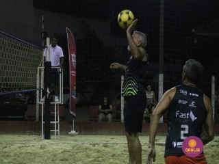 
<a style='margin-left: 5px;' class='btn btn-xs btn-social btn-facebook' href='https://www.facebook.com/sharer/sharer.php?u=https://boladovale.com.br/imgs/800-800-90/conteudo/fotos/1523/img9342.jpg' rel='popup' data-width='500' data-height='400'><i class='fa fa-facebook'></i>Compartilhar <span class='hidden-xs'>no Facebook</span>
</a> 
<a class='btn btn-default btn-xs' target='_blank' href='imgs/800-800-90/conteudo/fotos/1523/img9342.jpg'>
<span class='glyphicon glyphicon-cloud-download'></span> Salvar
</a> 
<span></span>