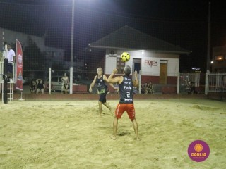 
<a style='margin-left: 5px;' class='btn btn-xs btn-social btn-facebook' href='https://www.facebook.com/sharer/sharer.php?u=https://boladovale.com.br/imgs/800-800-90/conteudo/fotos/1523/img9344.jpg' rel='popup' data-width='500' data-height='400'><i class='fa fa-facebook'></i>Compartilhar <span class='hidden-xs'>no Facebook</span>
</a> 
<a class='btn btn-default btn-xs' target='_blank' href='imgs/800-800-90/conteudo/fotos/1523/img9344.jpg'>
<span class='glyphicon glyphicon-cloud-download'></span> Salvar
</a> 
<span></span>