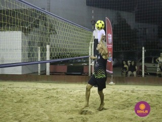 
<a style='margin-left: 5px;' class='btn btn-xs btn-social btn-facebook' href='https://www.facebook.com/sharer/sharer.php?u=https://boladovale.com.br/imgs/800-800-90/conteudo/fotos/1523/img9345.jpg' rel='popup' data-width='500' data-height='400'><i class='fa fa-facebook'></i>Compartilhar <span class='hidden-xs'>no Facebook</span>
</a> 
<a class='btn btn-default btn-xs' target='_blank' href='imgs/800-800-90/conteudo/fotos/1523/img9345.jpg'>
<span class='glyphicon glyphicon-cloud-download'></span> Salvar
</a> 
<span></span>