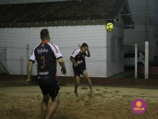 
<a style='margin-left: 5px;' class='btn btn-xs btn-social btn-facebook' href='https://www.facebook.com/sharer/sharer.php?u=https://boladovale.com.br/imgs/800-800-90/conteudo/fotos/1523/img9364.jpg' rel='popup' data-width='500' data-height='400'><i class='fa fa-facebook'></i>Compartilhar <span class='hidden-xs'>no Facebook</span>
</a> 
<a class='btn btn-default btn-xs' target='_blank' href='imgs/800-800-90/conteudo/fotos/1523/img9364.jpg'>
<span class='glyphicon glyphicon-cloud-download'></span> Salvar
</a> 
<span></span>
